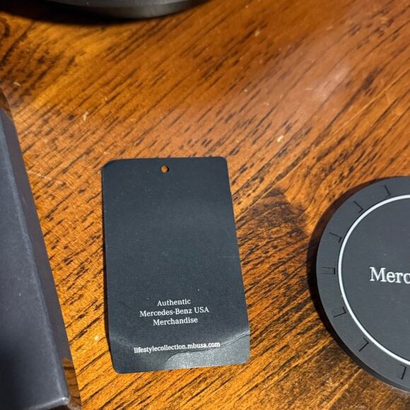 Mercedes-Benz Devon & Jones Women's Light Blue Button Down Shirt Bundle - Picture 8 of 10